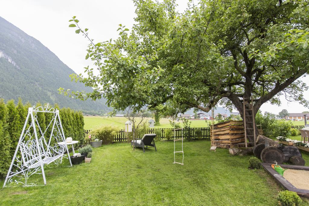 Forest Chalet, 15 Min To Salzburg Olt Town, And Most Beautiful Lakes, Secluded Location, 1,000 Sqm Garden, Mountainview, Panorama Sauna, Bath Whirlpool, Bbq&Bikes&Sunbeds For Free, Up To 10 P Golling an der Salzach Exterior foto