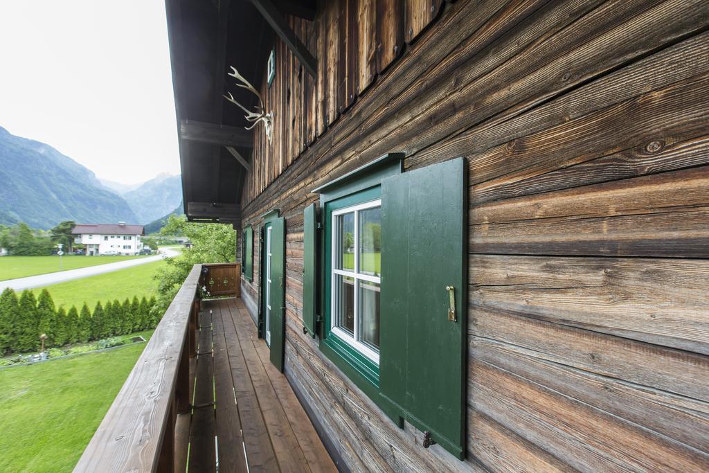 Forest Chalet, 15 Min To Salzburg Olt Town, And Most Beautiful Lakes, Secluded Location, 1,000 Sqm Garden, Mountainview, Panorama Sauna, Bath Whirlpool, Bbq&Bikes&Sunbeds For Free, Up To 10 P Golling an der Salzach Exterior foto