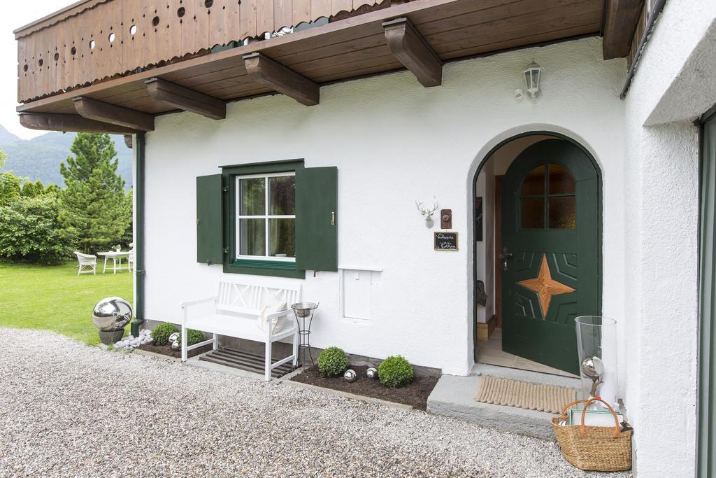 Forest Chalet, 15 Min To Salzburg Olt Town, And Most Beautiful Lakes, Secluded Location, 1,000 Sqm Garden, Mountainview, Panorama Sauna, Bath Whirlpool, Bbq&Bikes&Sunbeds For Free, Up To 10 P Golling an der Salzach Exterior foto