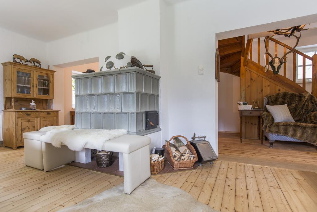 Forest Chalet, 15 Min To Salzburg Olt Town, And Most Beautiful Lakes, Secluded Location, 1,000 Sqm Garden, Mountainview, Panorama Sauna, Bath Whirlpool, Bbq&Bikes&Sunbeds For Free, Up To 10 P Golling an der Salzach Cameră foto