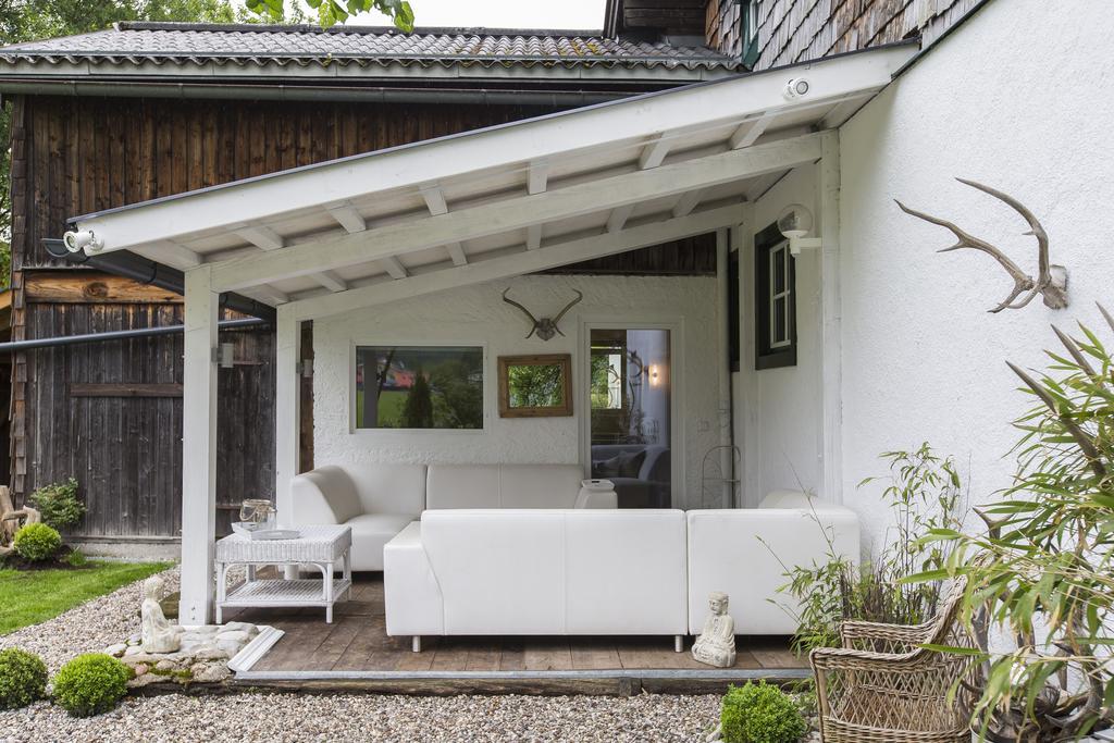 Forest Chalet, 15 Min To Salzburg Olt Town, And Most Beautiful Lakes, Secluded Location, 1,000 Sqm Garden, Mountainview, Panorama Sauna, Bath Whirlpool, Bbq&Bikes&Sunbeds For Free, Up To 10 P Golling an der Salzach Cameră foto